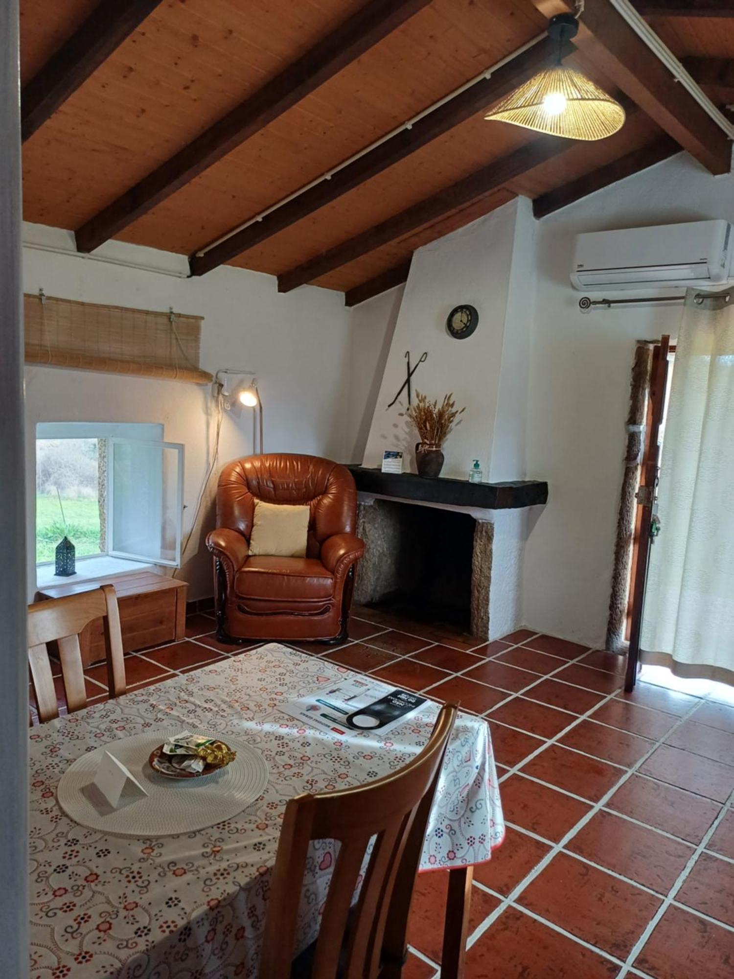 Casa de Campo Monte Da Fonte Santa De São Luís *